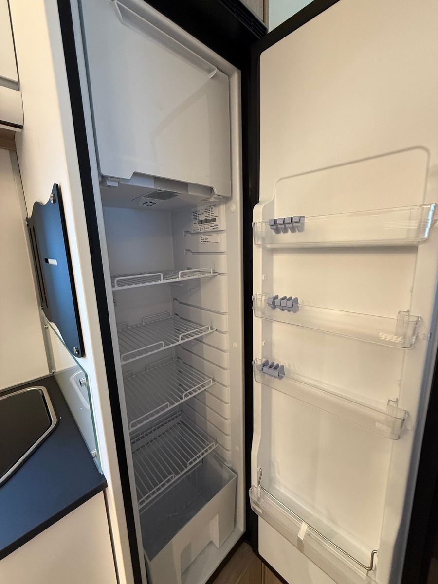 Fahrzeugabbildung Bürstner Lyseo Time Skyline 690G - Sie sparen 12.899€