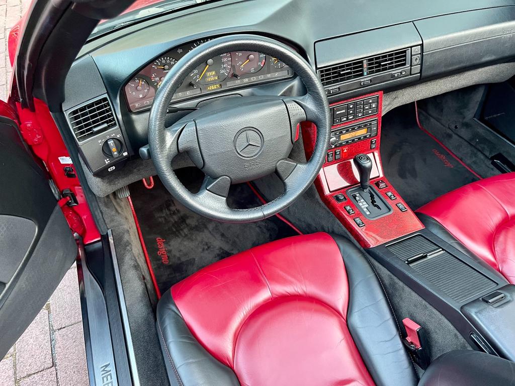 Mercedes-Benz SL 320