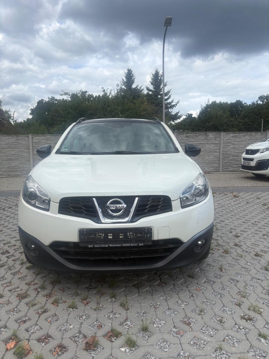 Nissan Qashqai +2 360 4X4
