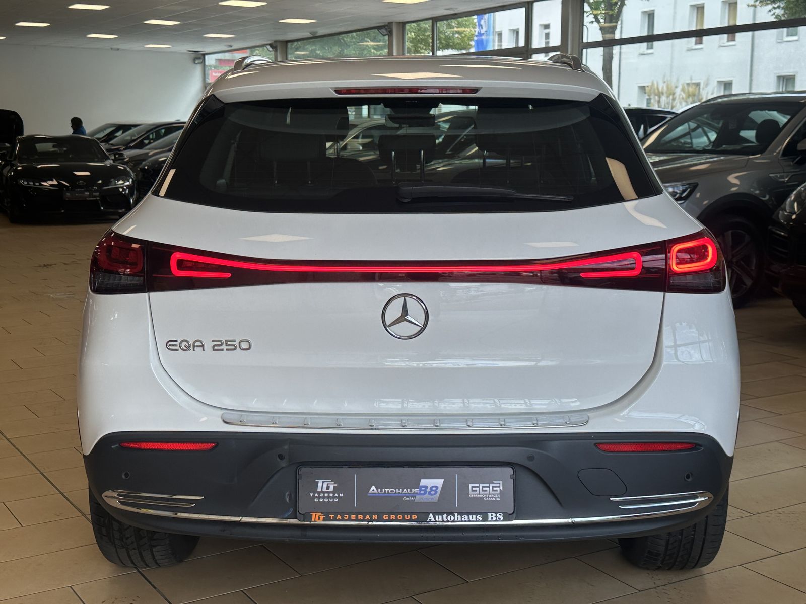Mercedes-Benz EQA 250 Advanced*Pano*MBUX*CAM*Leder*Navi*SHZ foto 6