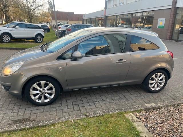 Opel Corsa D Edition "111 Jahre" Scheckheft gepf.