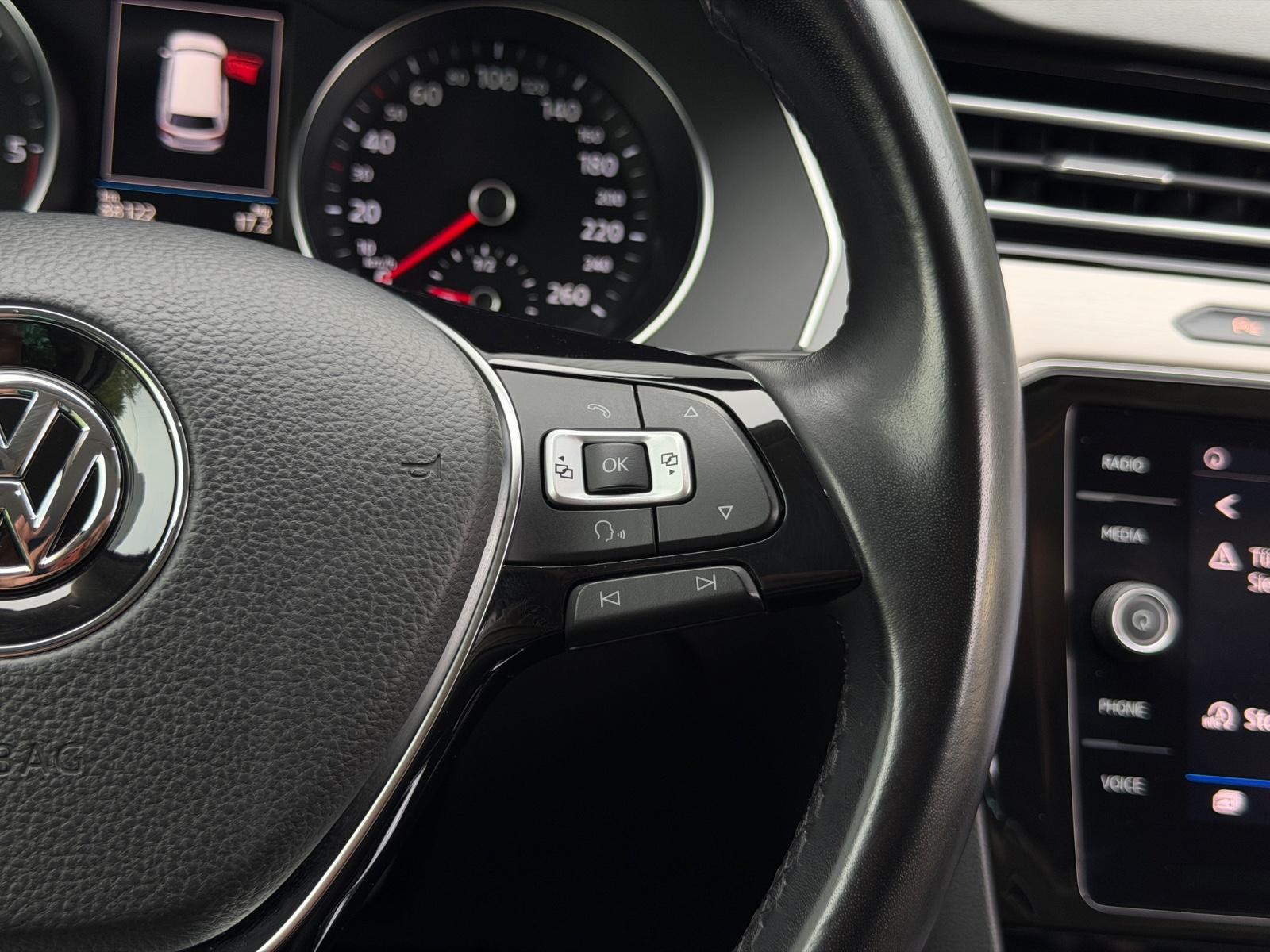 Volkswagen Passat Variant Highline/2,0 TDI 150PS/88120km/!