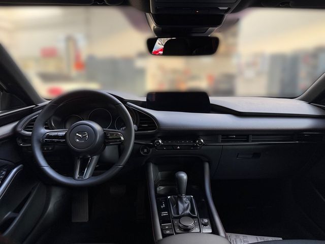Mazda 3 2.5L e-SKYACTIV G 140ps Homura