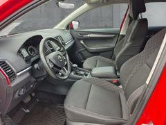 Fahrzeugabbildung Karoq Ambition 1 HAND DAB Ambientebeleuchtung SH