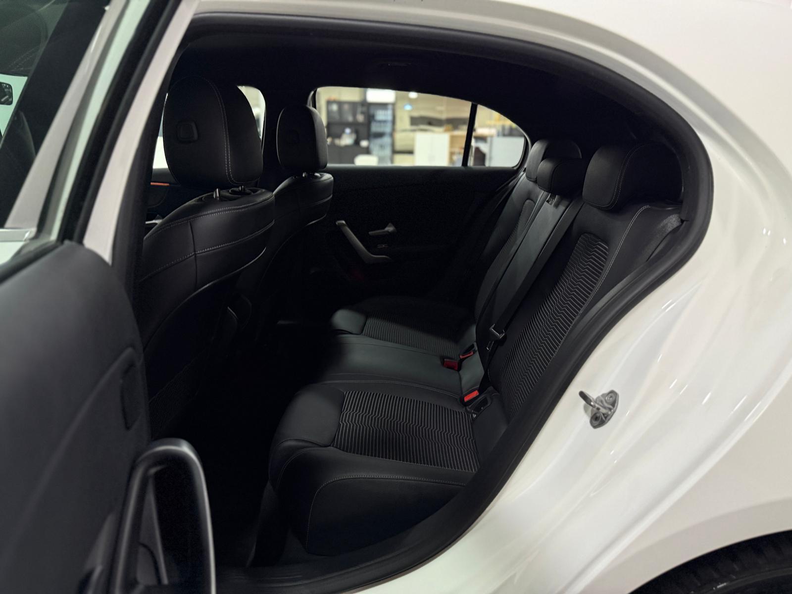 Mercedes-Benz A 180 7G Edition 19*WIDE*AMBIENTE*LED*LEDER*KAM*