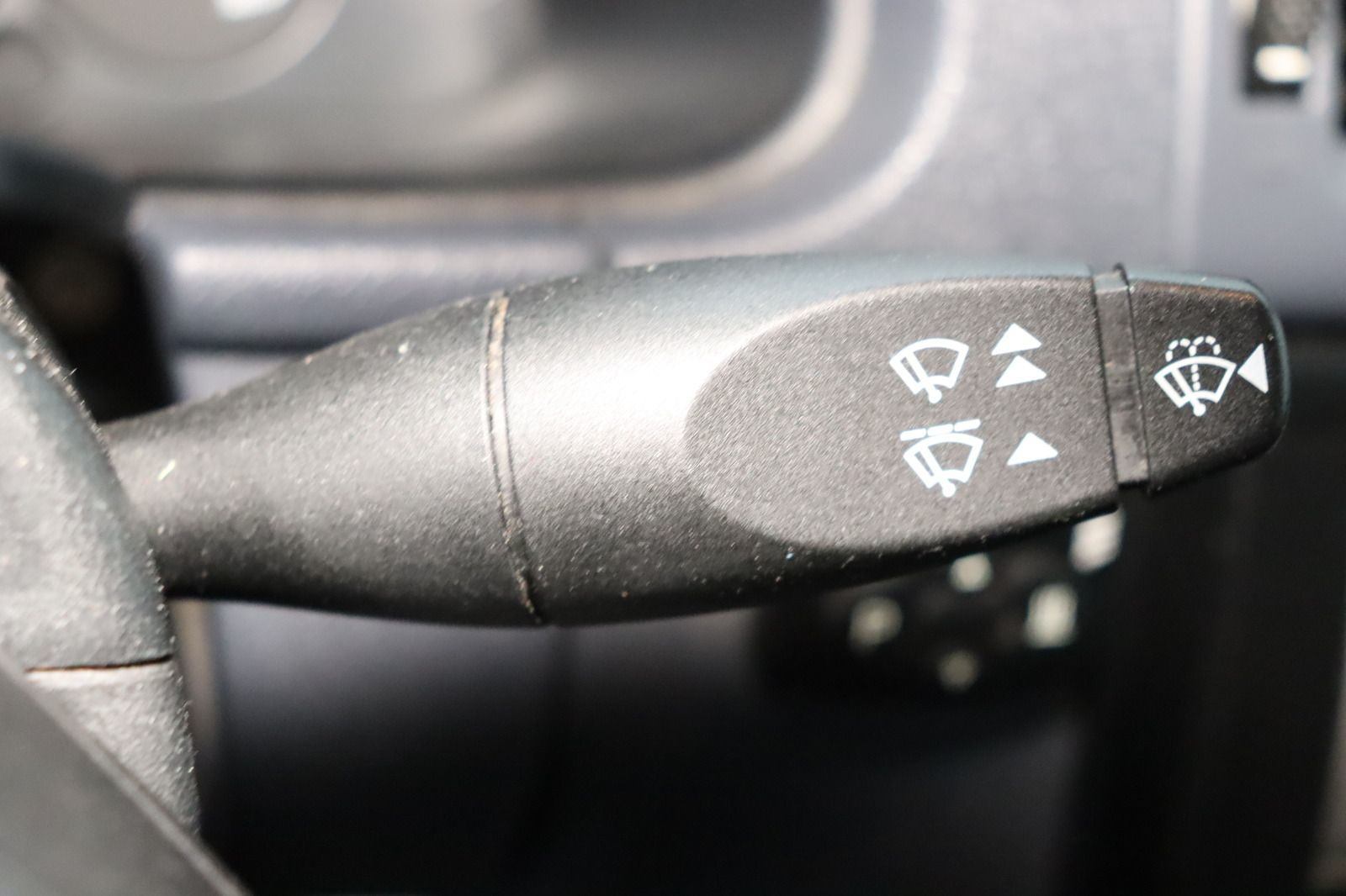 Fahrzeugabbildung Ford Transit Connect 1.8 DTCi T230 Kasten mit Klimaan