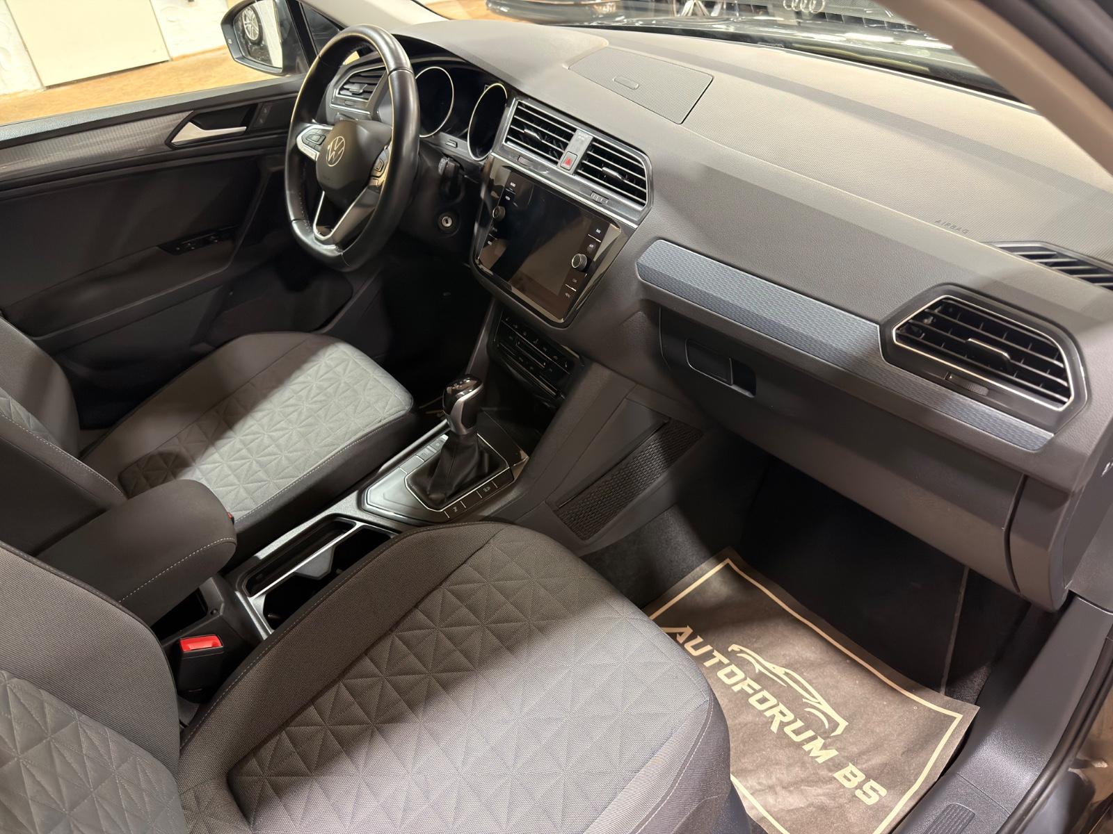 Volkswagen Tiguan Life 2.0TDI DSG/SHZ/ACC/LED/PDC/17", миниатюра 15