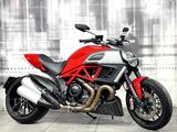 Ducati Diavel 1200 - DUCATI DIAVEL 1200