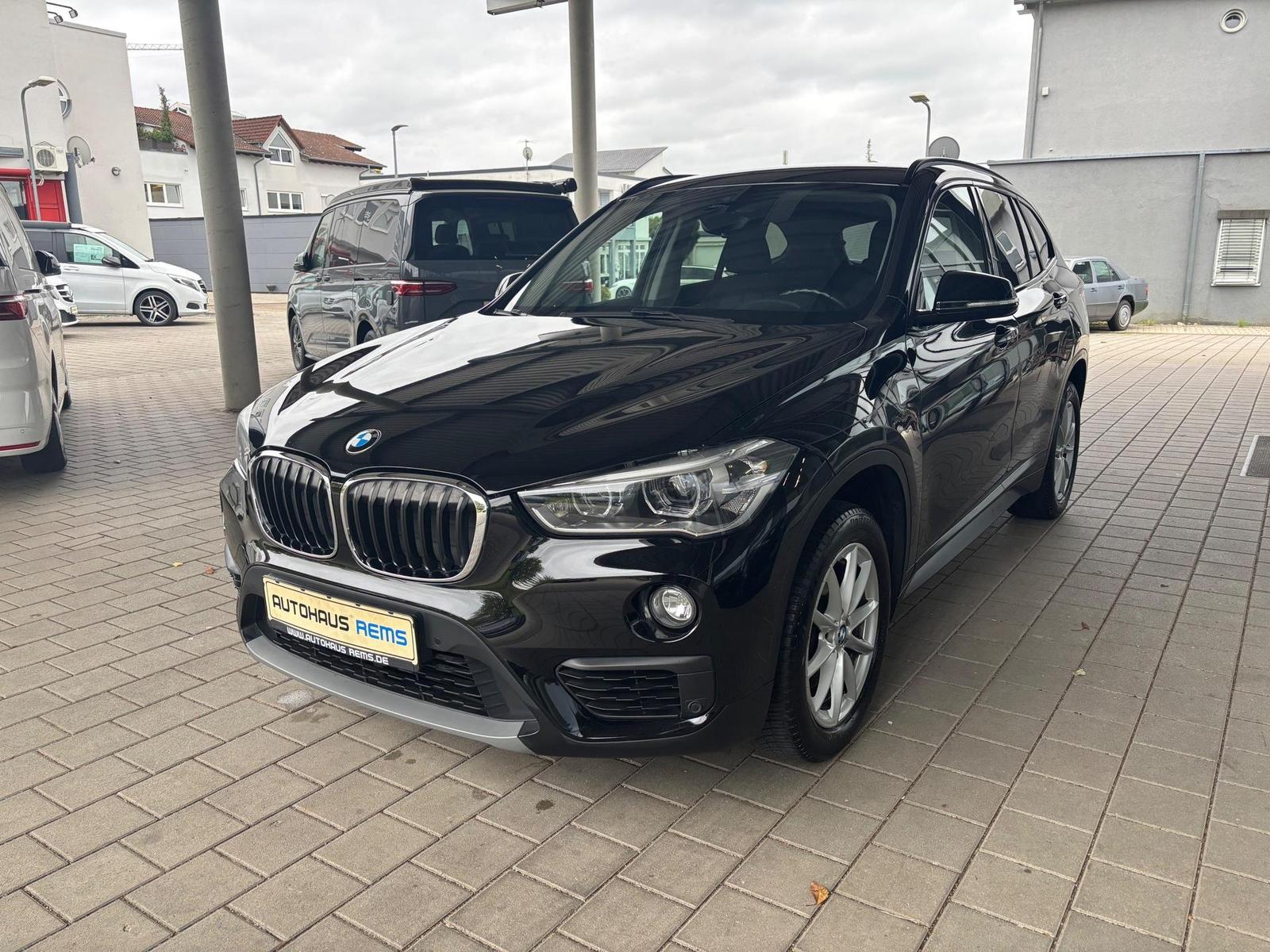 BMW X1 Sitzheizung, Tempomat, Navi, Kamera