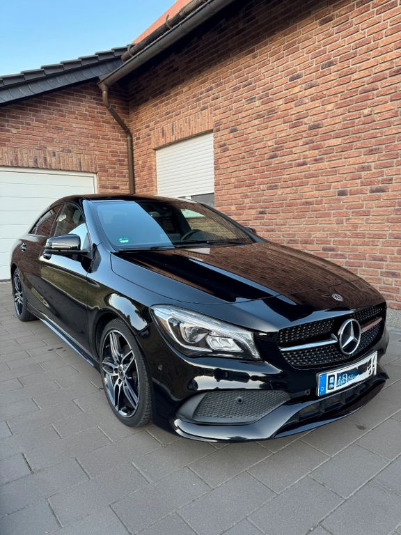 Image of Mercedes-Benz CLA 200
