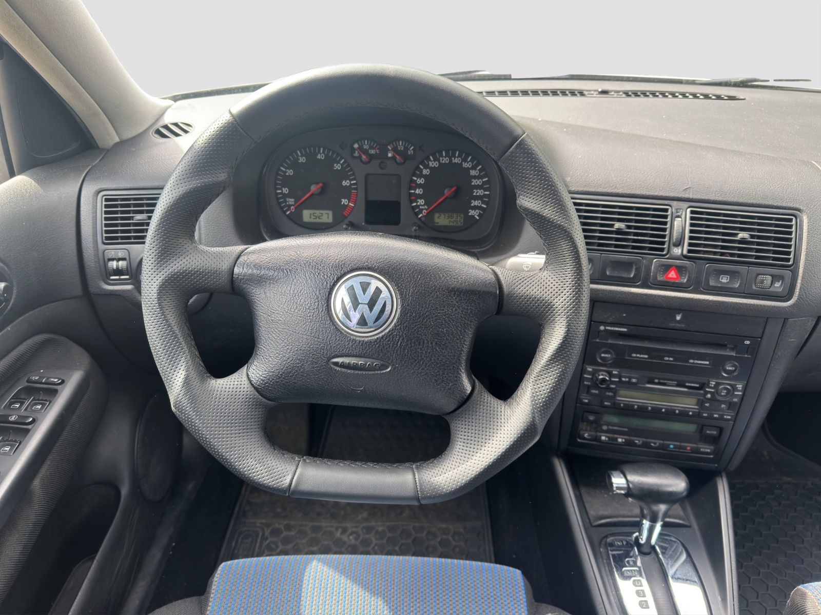 Fahrzeugabbildung Volkswagen Golf IV Variant Highline/Schiebed./AHK/TÜV01.28