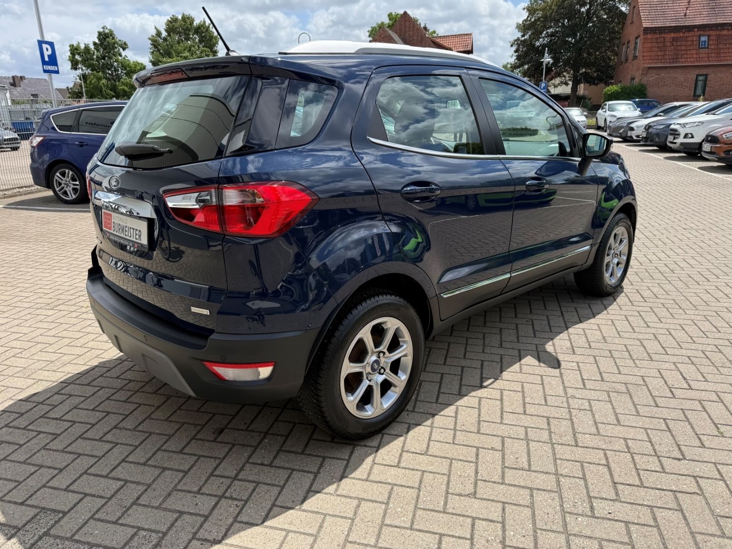 Fahrzeugabbildung Ford EcoSport Titanium 1.0 EcoBoost Navi WiPa CarPlay