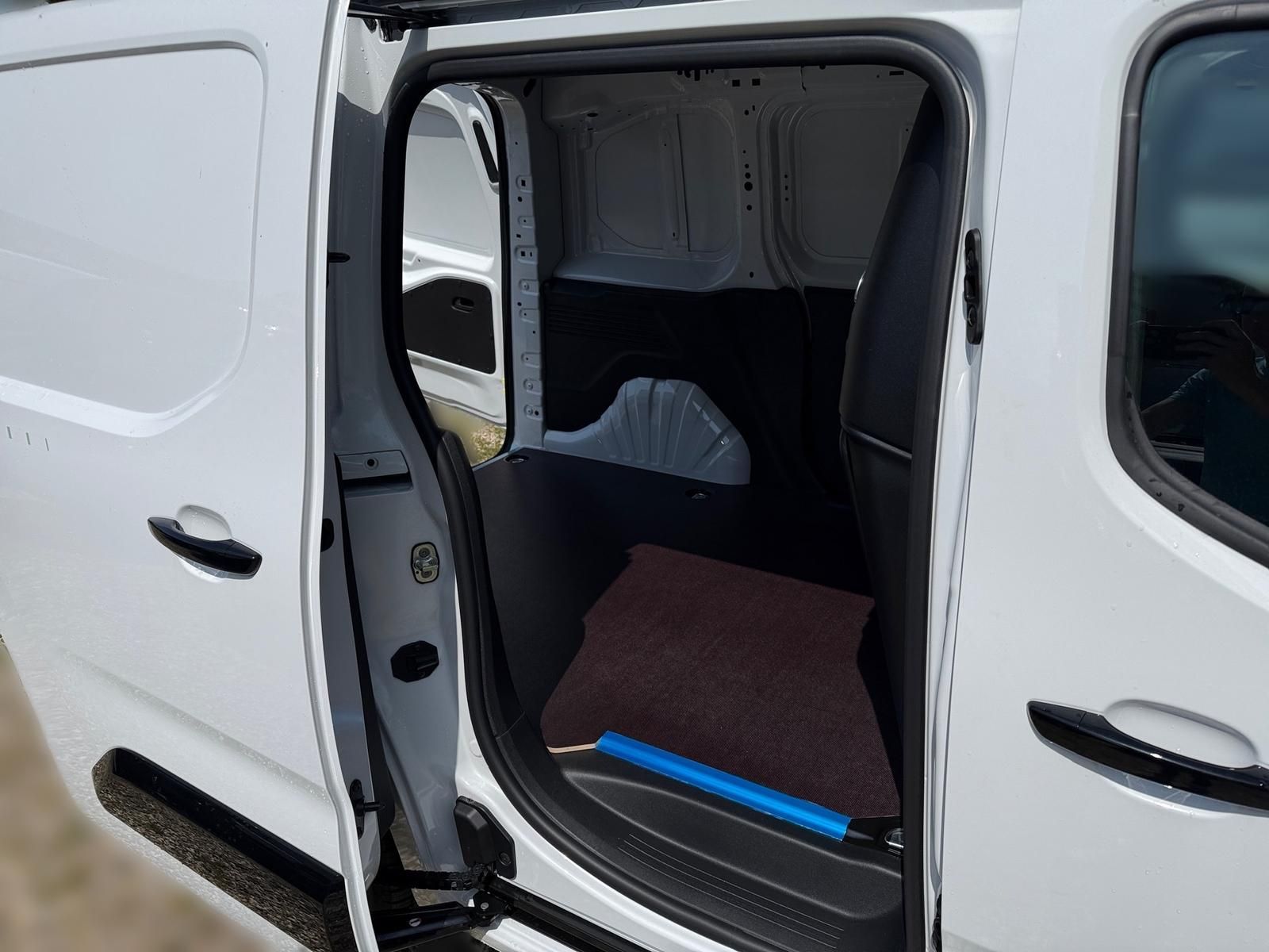 Fahrzeugabbildung Fiat Doblo M Kastenwagen 100 MT6