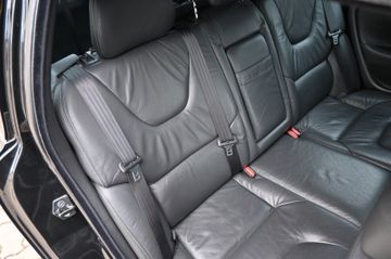 Volvo V70 2.4 Classic * RHD* – Bild 10