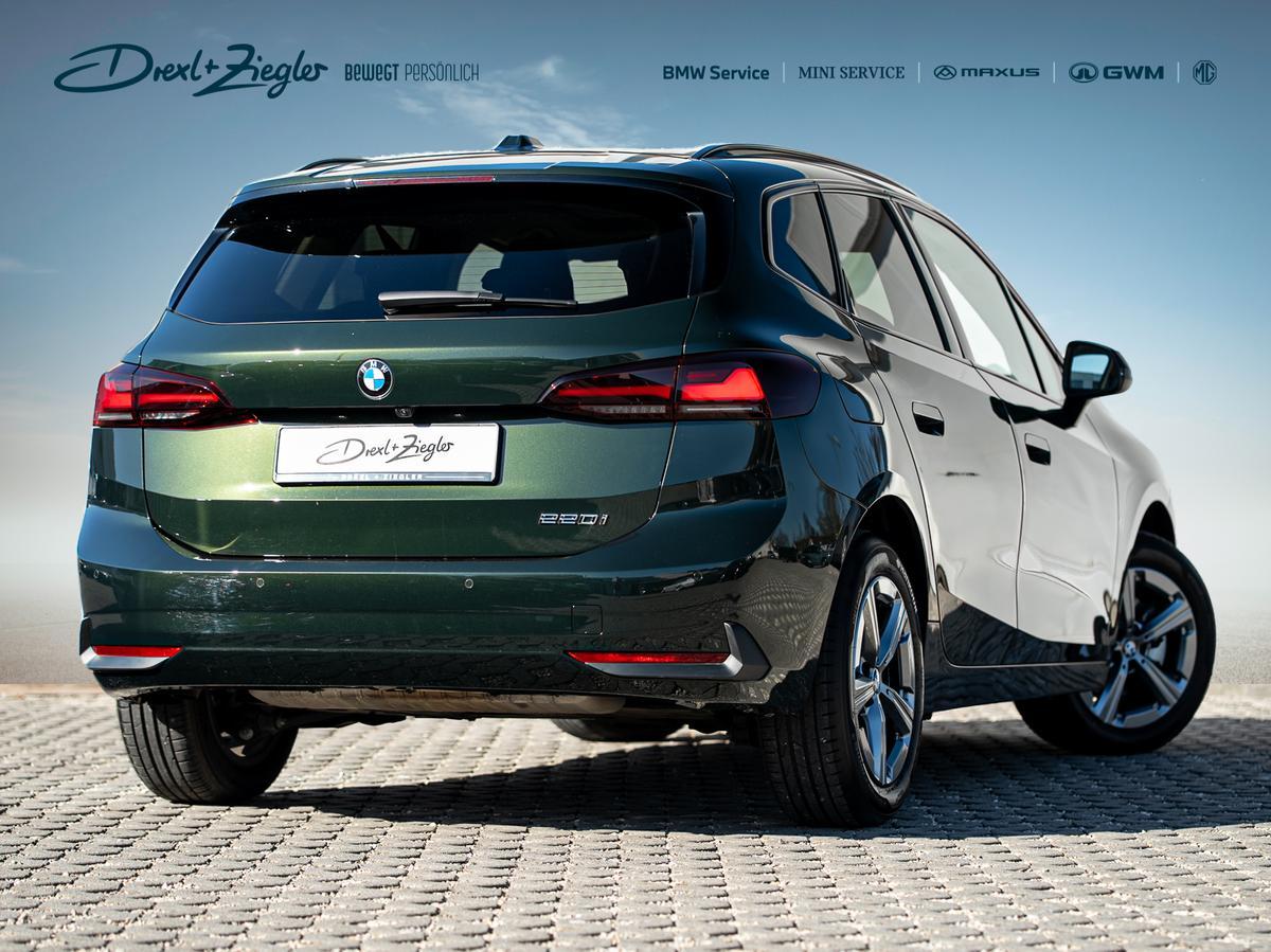 BMW 220i Active Tourer AHK PANO SpSitze 17" ShadowL