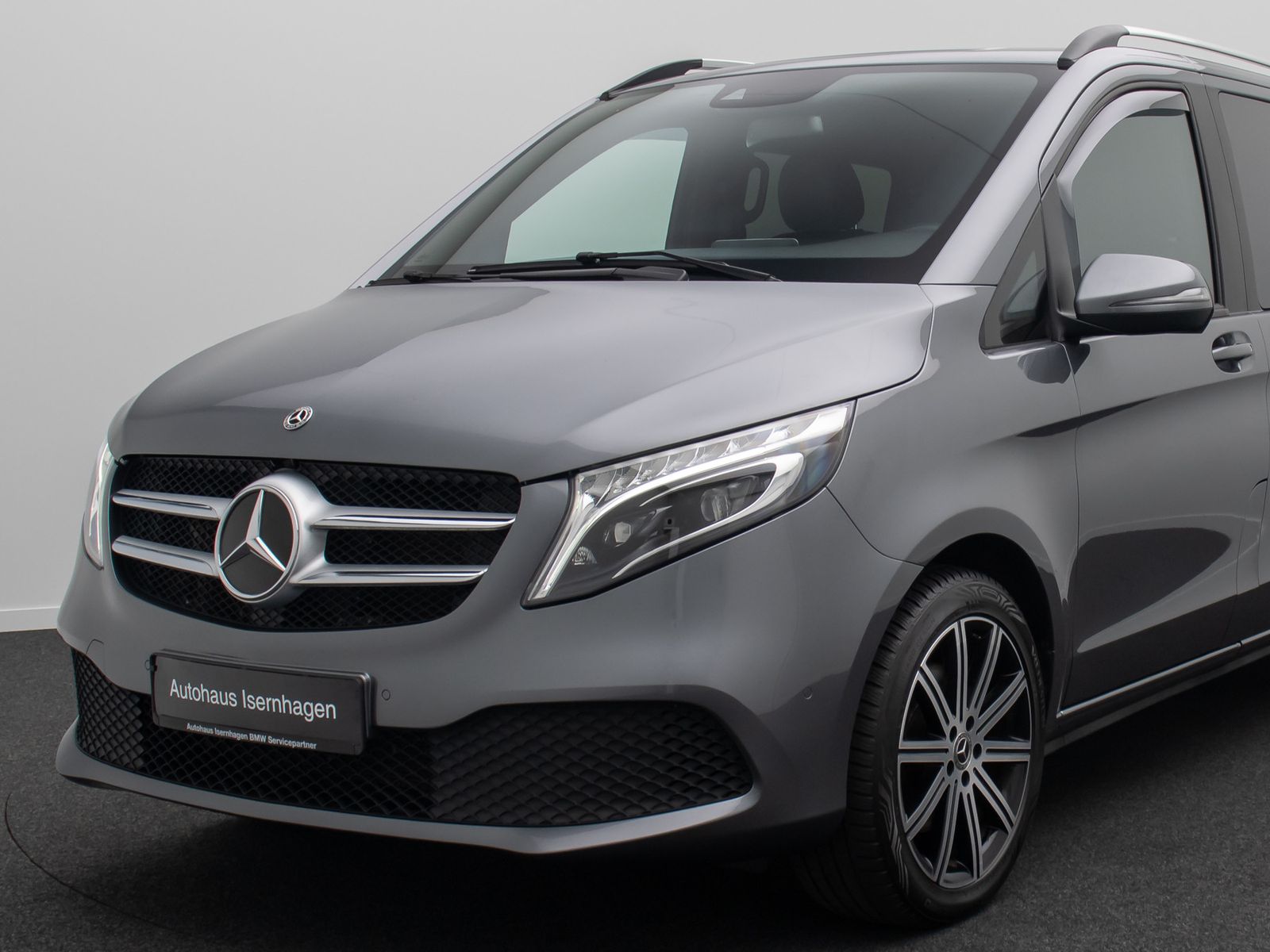 Fahrzeugabbildung Mercedes-Benz V 250 ACC Kamera Burmester AHK TischPaket 19Zoll