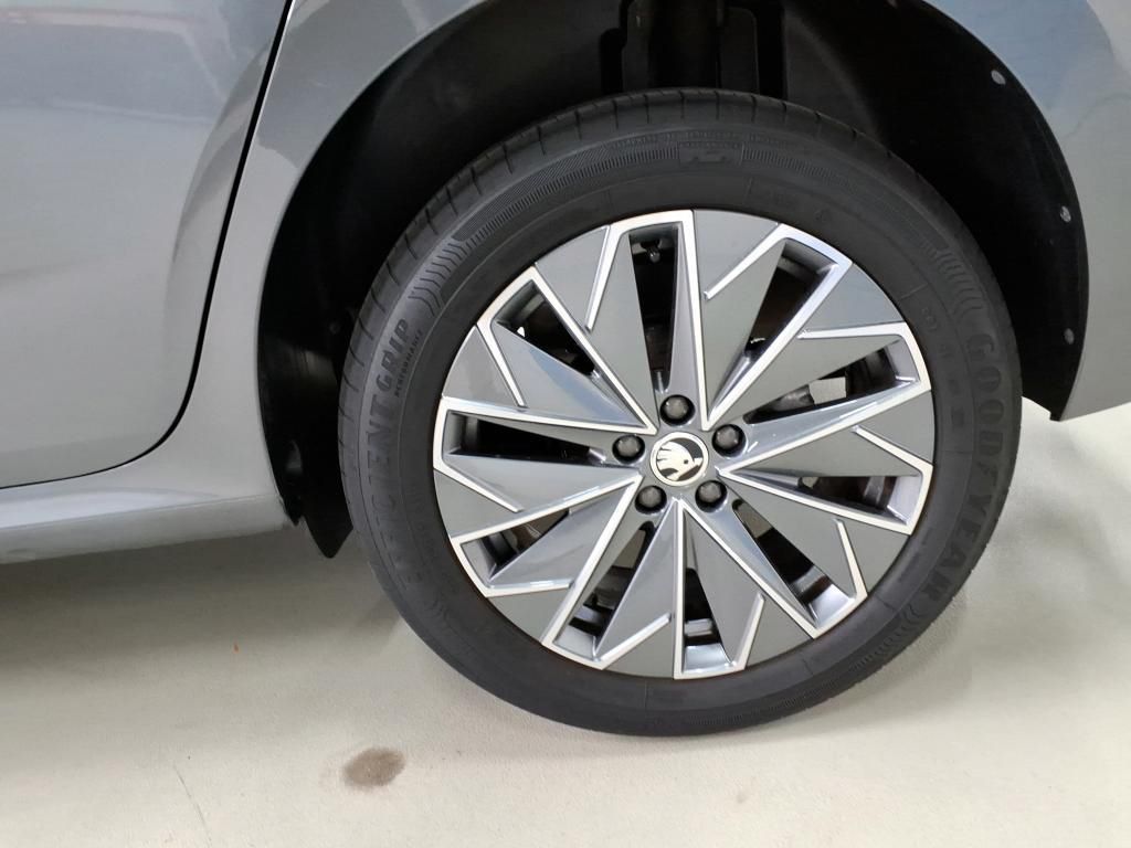 Skoda Kamiq Ambition 1.0 TSI AHK*Tempo*PDC*SH