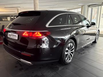 Mercedes E 200 - 8