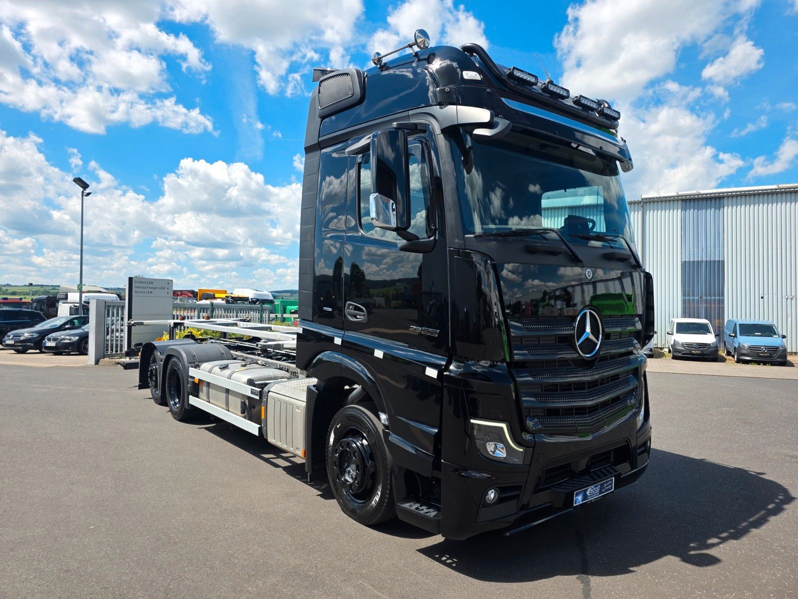 Fahrzeugabbildung Mercedes-Benz Actros 2552 L BDF Vantec hydr. liftbarer Rahmen