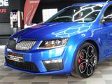Skoda Octavia Combi RS DSG/ACC/AHK/DAB - Skoda Octavia: Blau, RS
