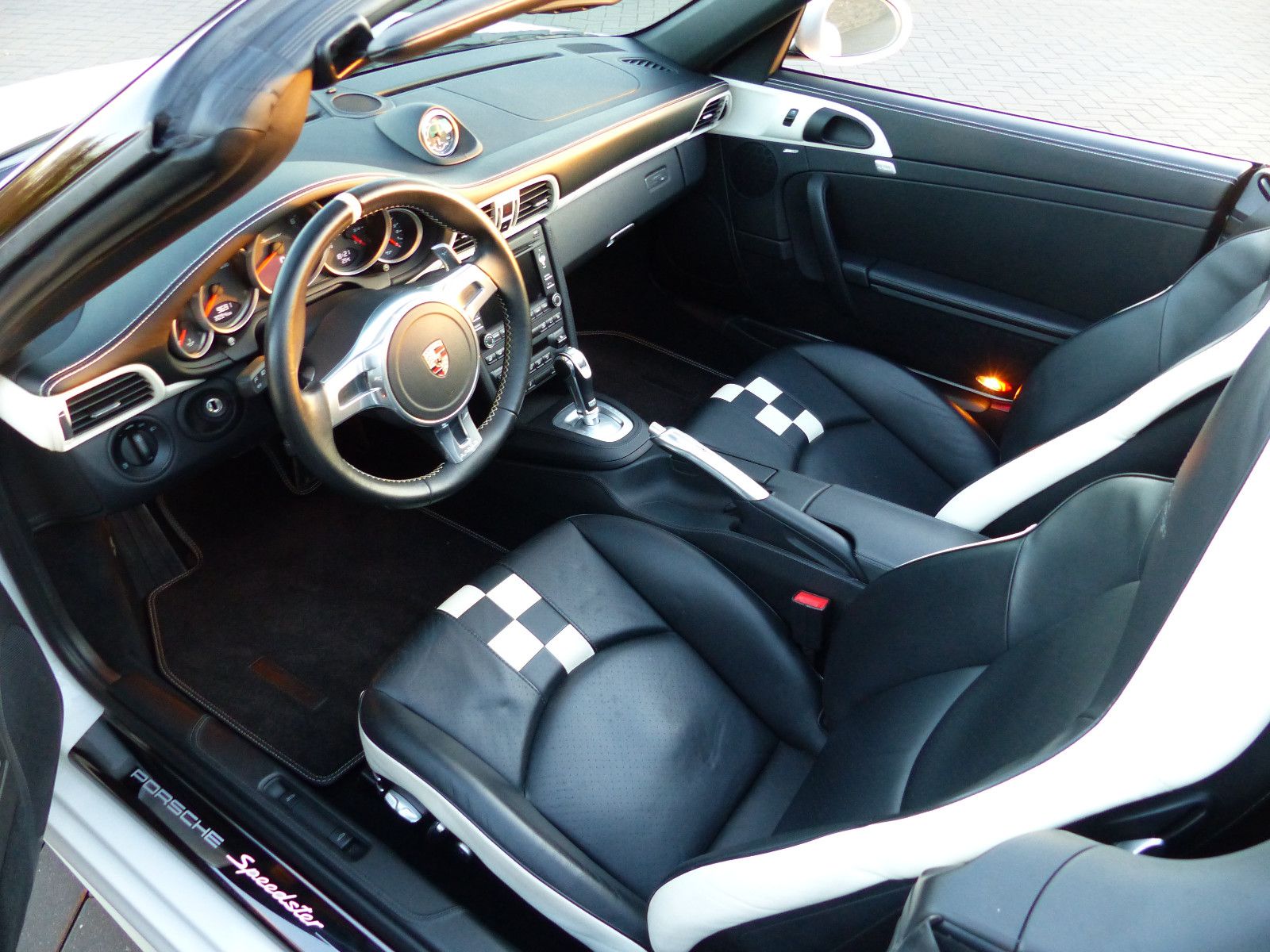 Fahrzeugabbildung Porsche 997 Speedster