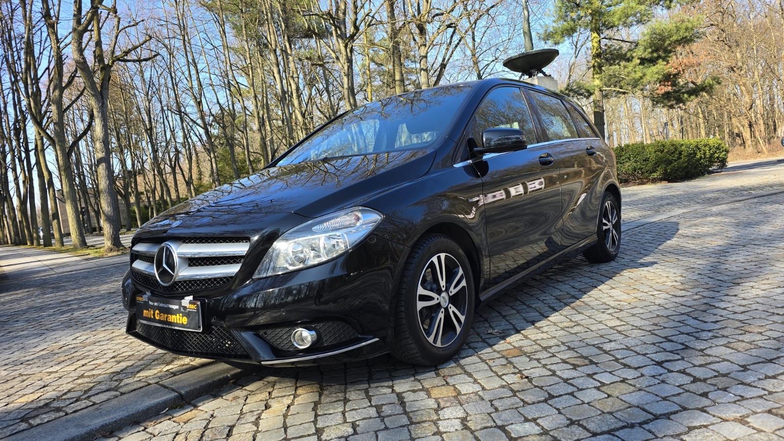 Mercedes-Benz B 180-Automatik-Navi-Einparkhilfe