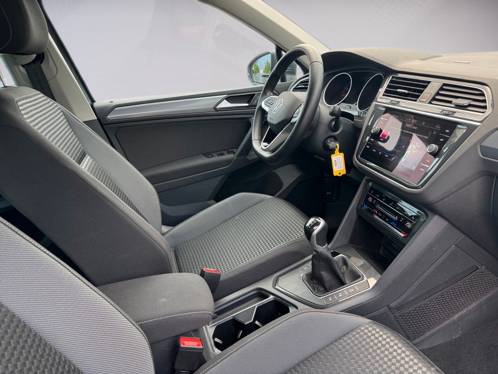 Fahrzeugabbildung Volkswagen Tiguan Life ACTIVE 1.5 TSI