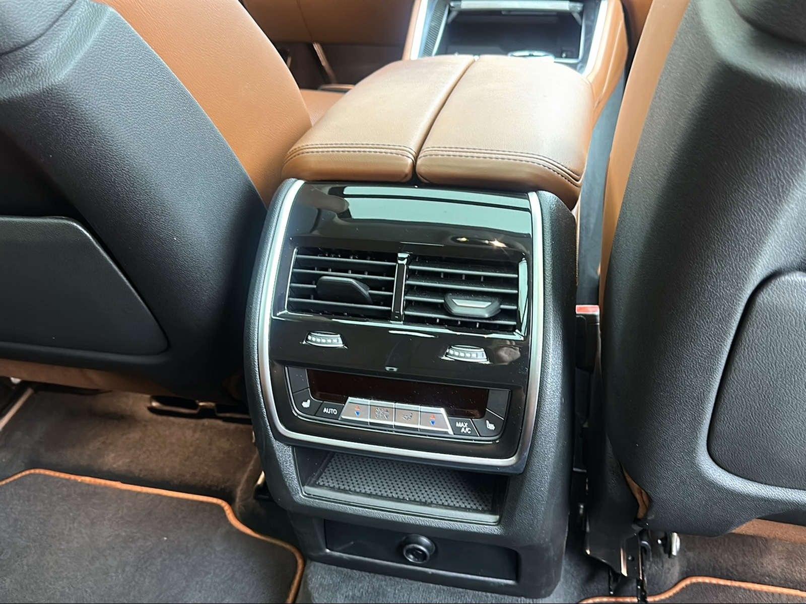 BMW X6 M60i xDrive M Sport Standheizung Massage LED