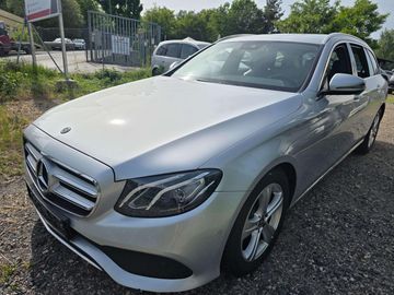 Mercedes E 220 - 3