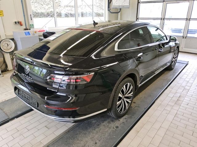 Arteon R-Line eHybrid DSG MATRIX NAV APP DCC eHE