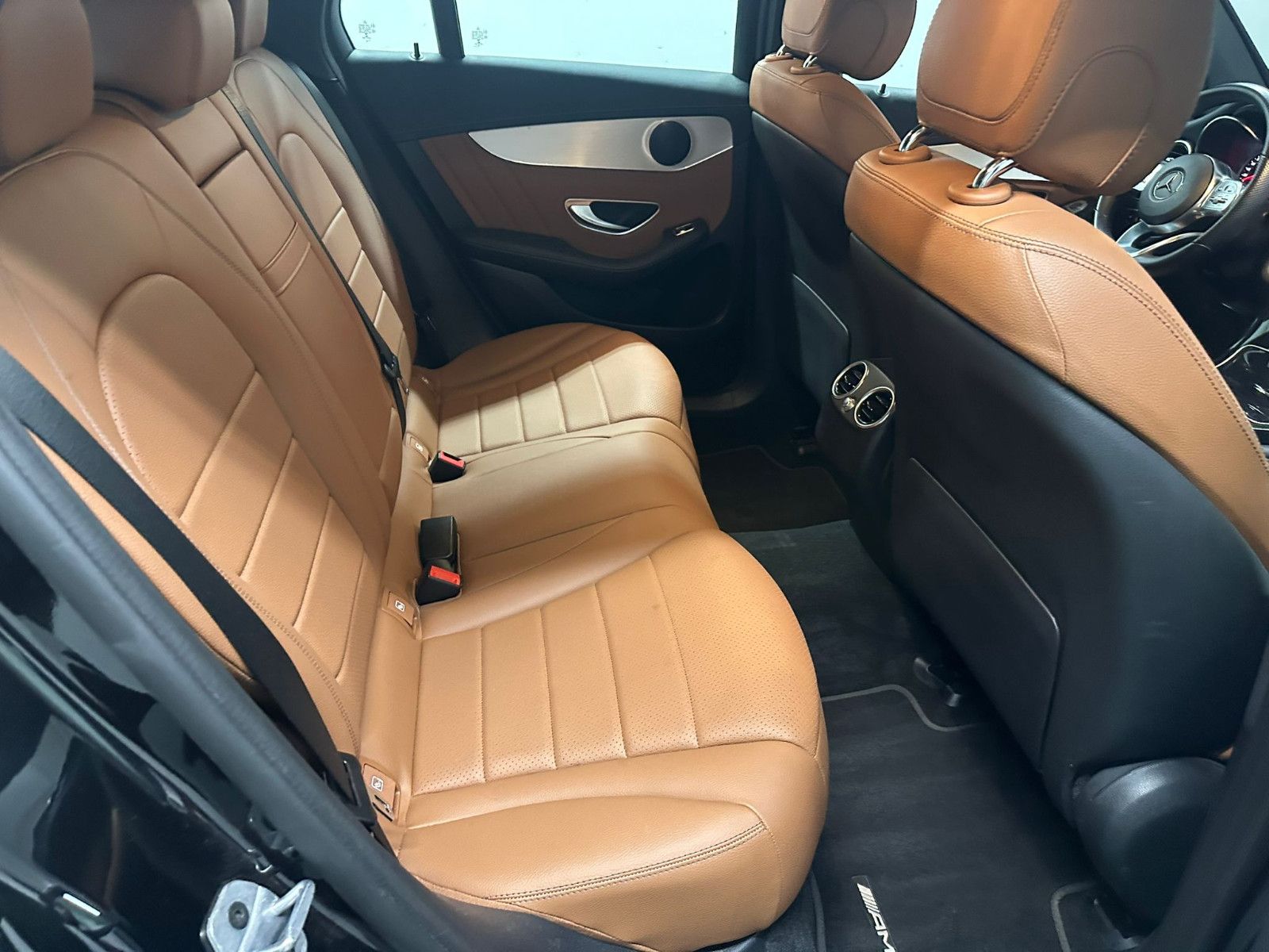 Fahrzeugabbildung Mercedes-Benz GLC 220 d 4MATIC Coupé *AMG-LINE*DISTRO*KAMERA*