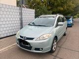 Mazda 5 mit Schiebetüren - Mazda: Schiebetür