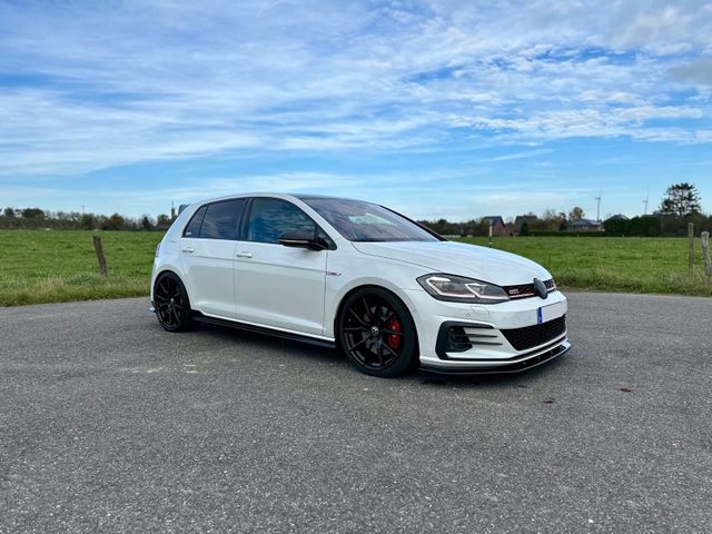 Volkswagen Golf 7.5 GTI Performance DSG *VOLLAUSSTATT...