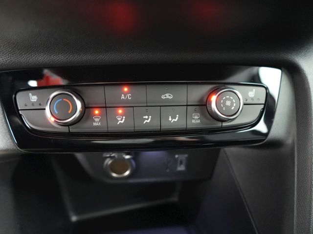 Corsa F FACELIFT+SITZHEIZUNG+LENKRADHEIZUNG+PARK