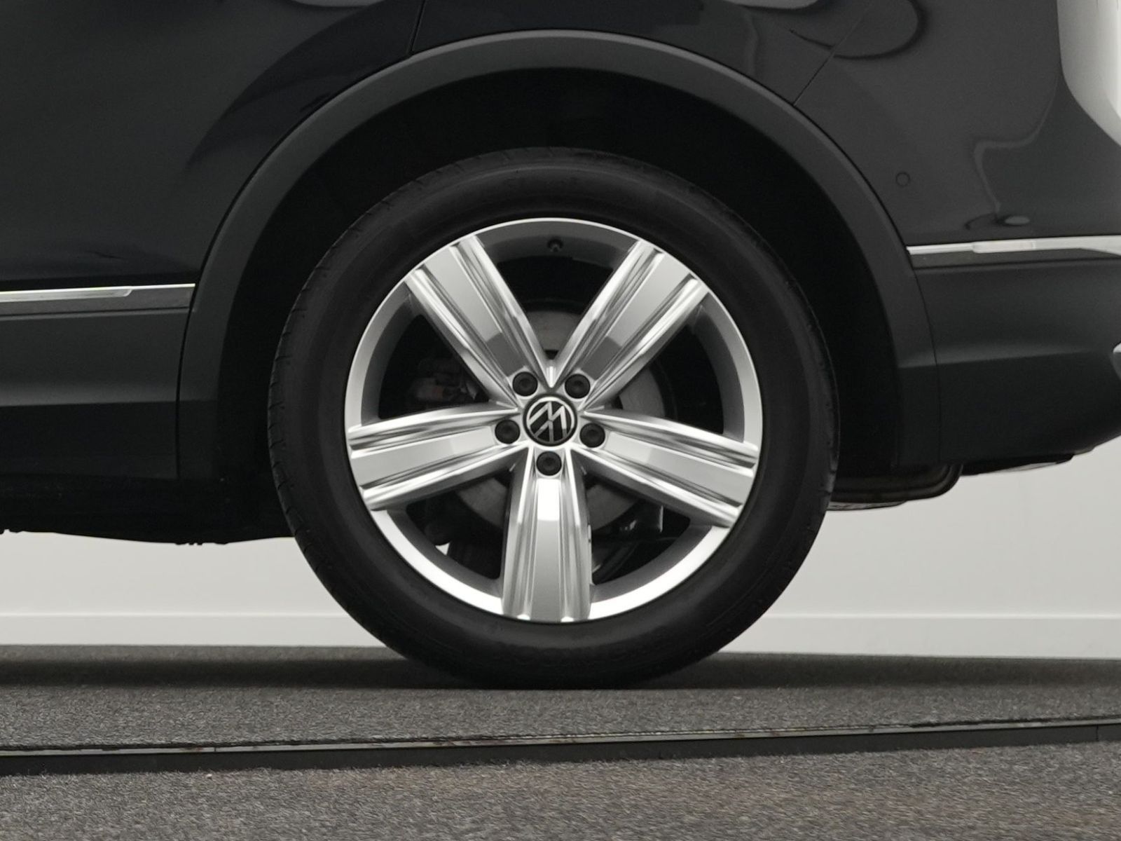 Volkswagen Tiguan - Bild 48