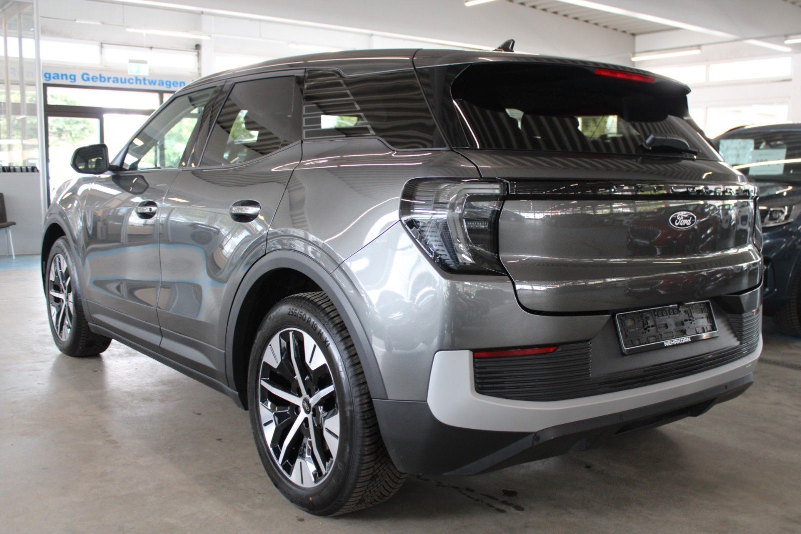 Fahrzeugabbildung Ford Explorer Ext.Range RWD 77kWh LED ACC NAVI uvm.