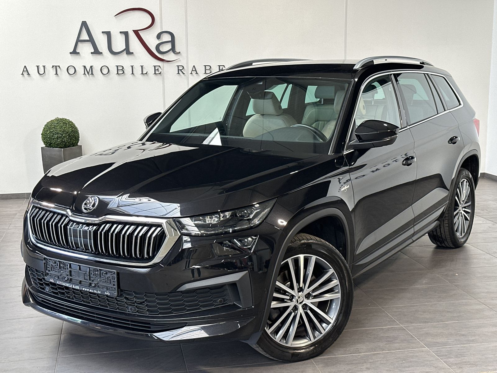 Fahrzeugabbildung SKODA Kodiaq 2.0 TDI L&K 4x4 NAV+MATRIX+ACC+KAMERA+AHK