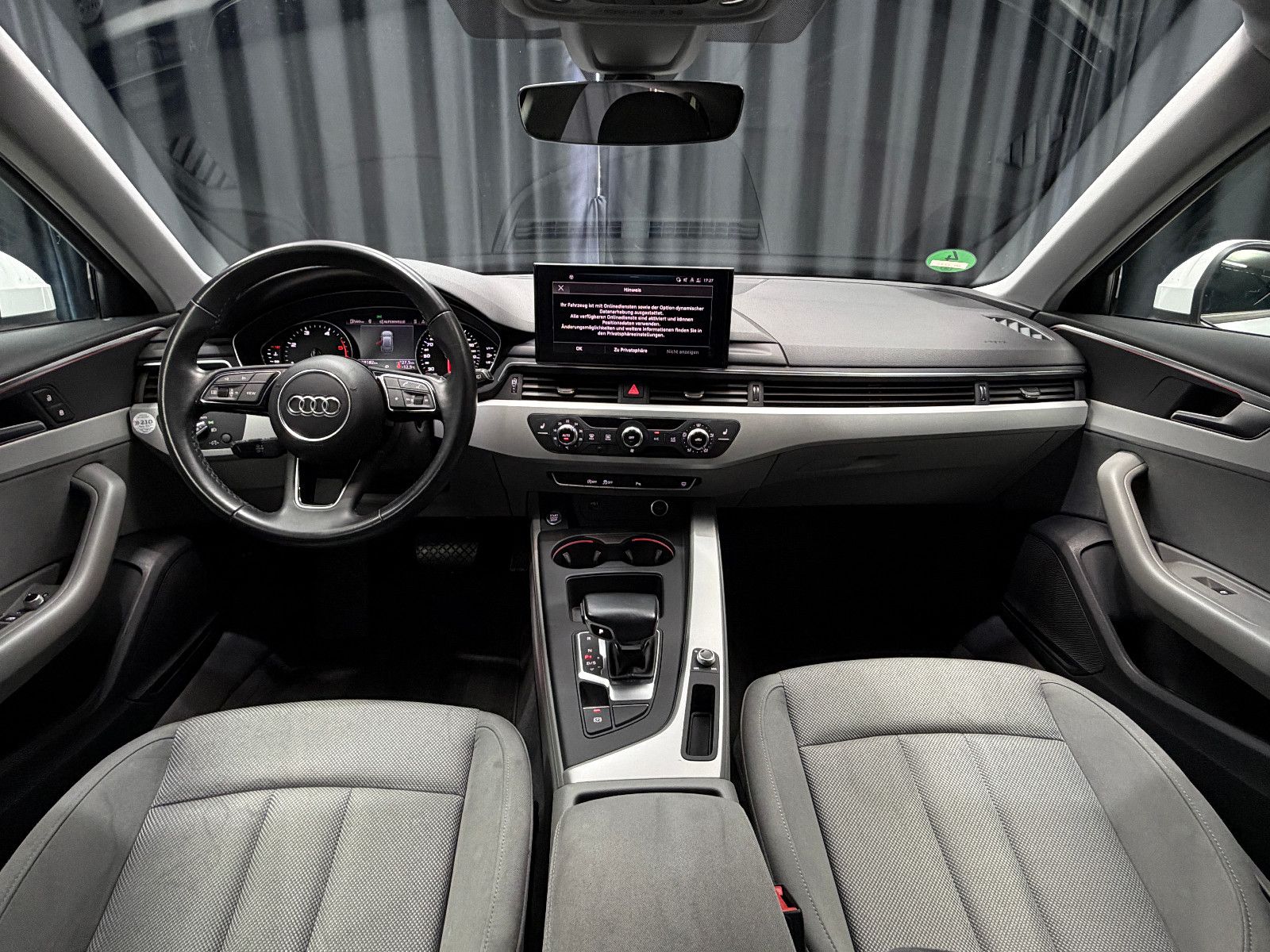 Fahrzeugabbildung Audi A4 Avant 35 TDI advanced|MATRIX|LCI|RF-KAMERA