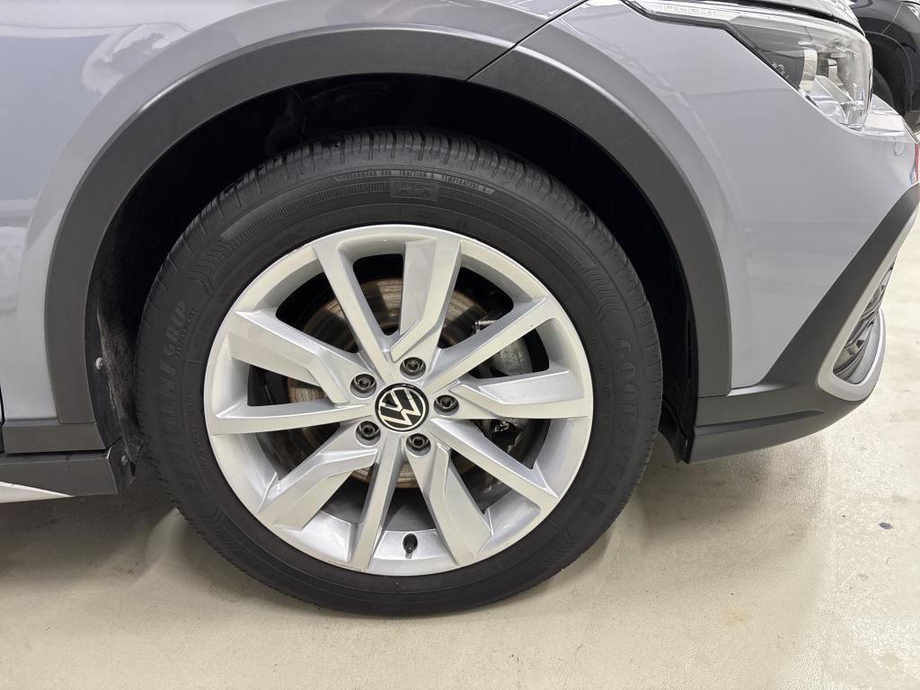 Volkswagen Golf VAR. Alltrack 4M 2.0 TDI DSG AHK*CAM*DIGITA