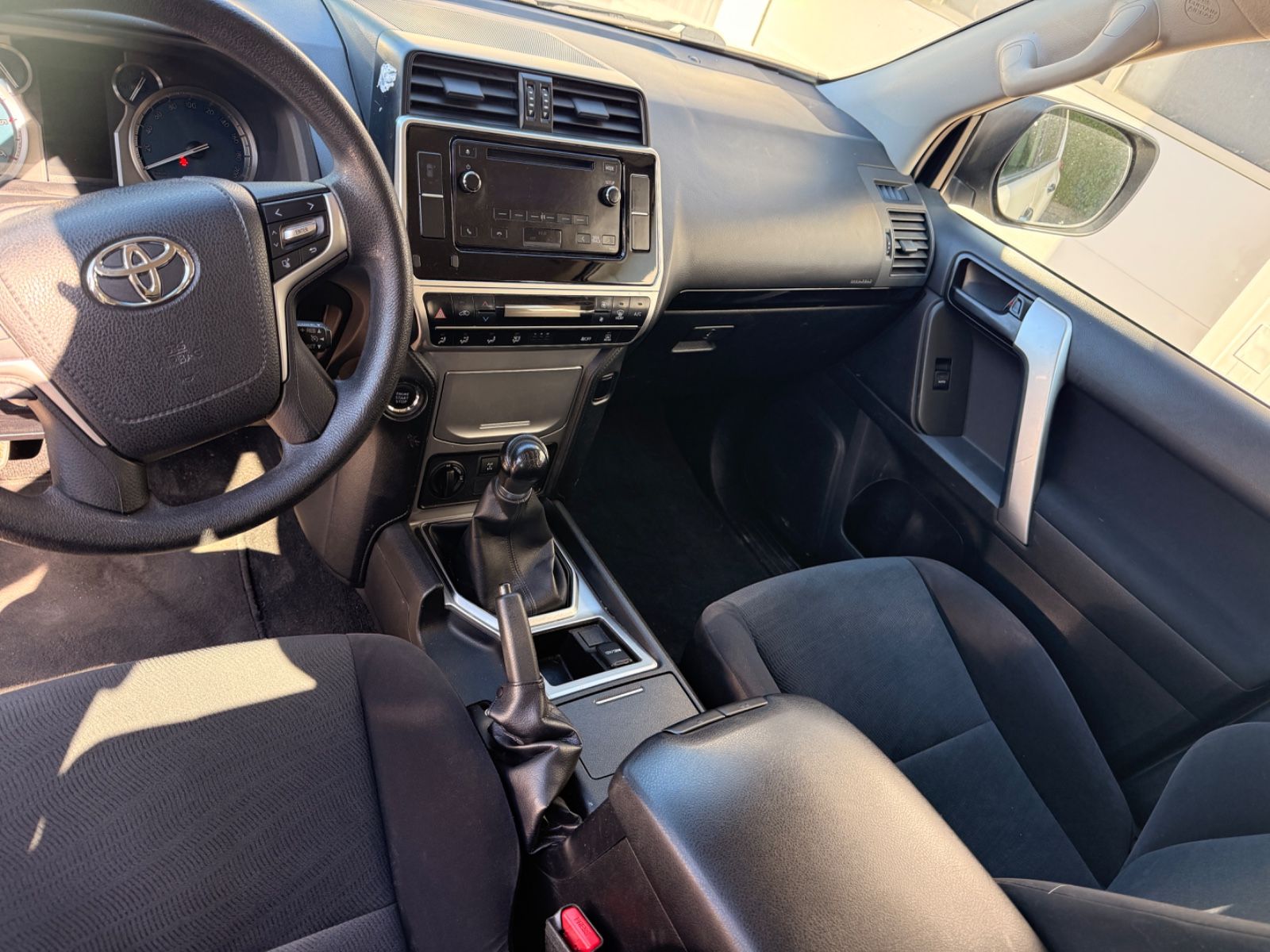 Toyota Land Cruiser 2.8 D-4D -Allrad J15 foto 7