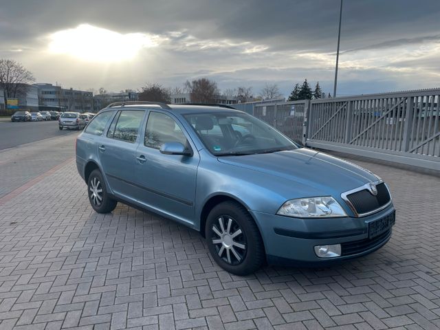 Skoda Octavia Combi Ambiente 4X4  TÜV NEU