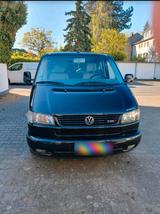 Volkswagen VW Bus T4 2,5 TDI Multivan  Generation - gebrauchte VW LT aus dem Jahr 2002