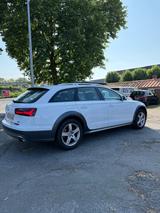 Audi A6 Allroad 3.0 TDI clean d. quattro tüv neu - Audi A6 Allroad aus 2016