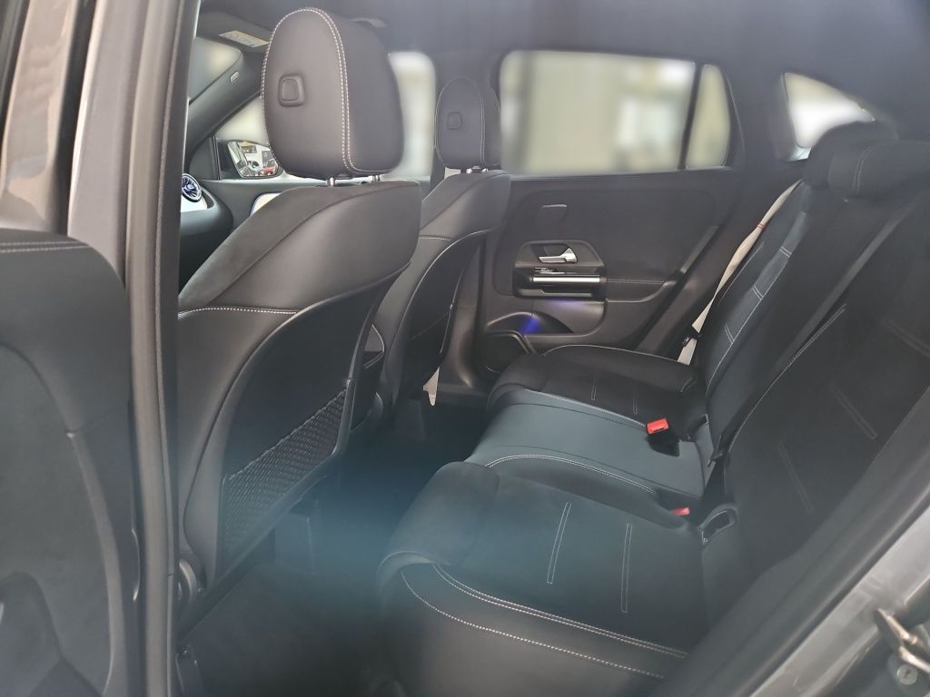 Fahrzeugabbildung Mercedes-Benz GLA 200 ++ AMG+EDITION+NIGHT+AHK+WINTER-PAKET ++