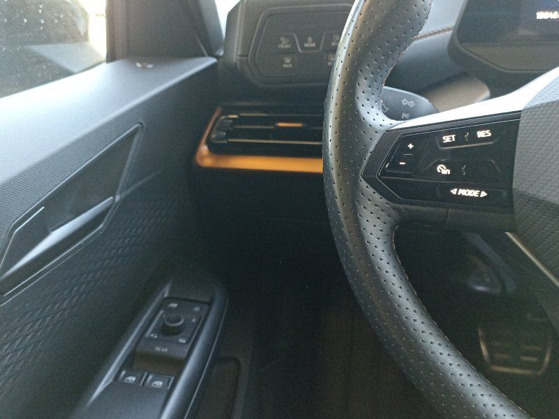 Fahrzeugansicht 9 Fahrzeugabbildung CUPRA Born 150 (58kWh) MATRIX-LED+NAVI+KAMERA-360°