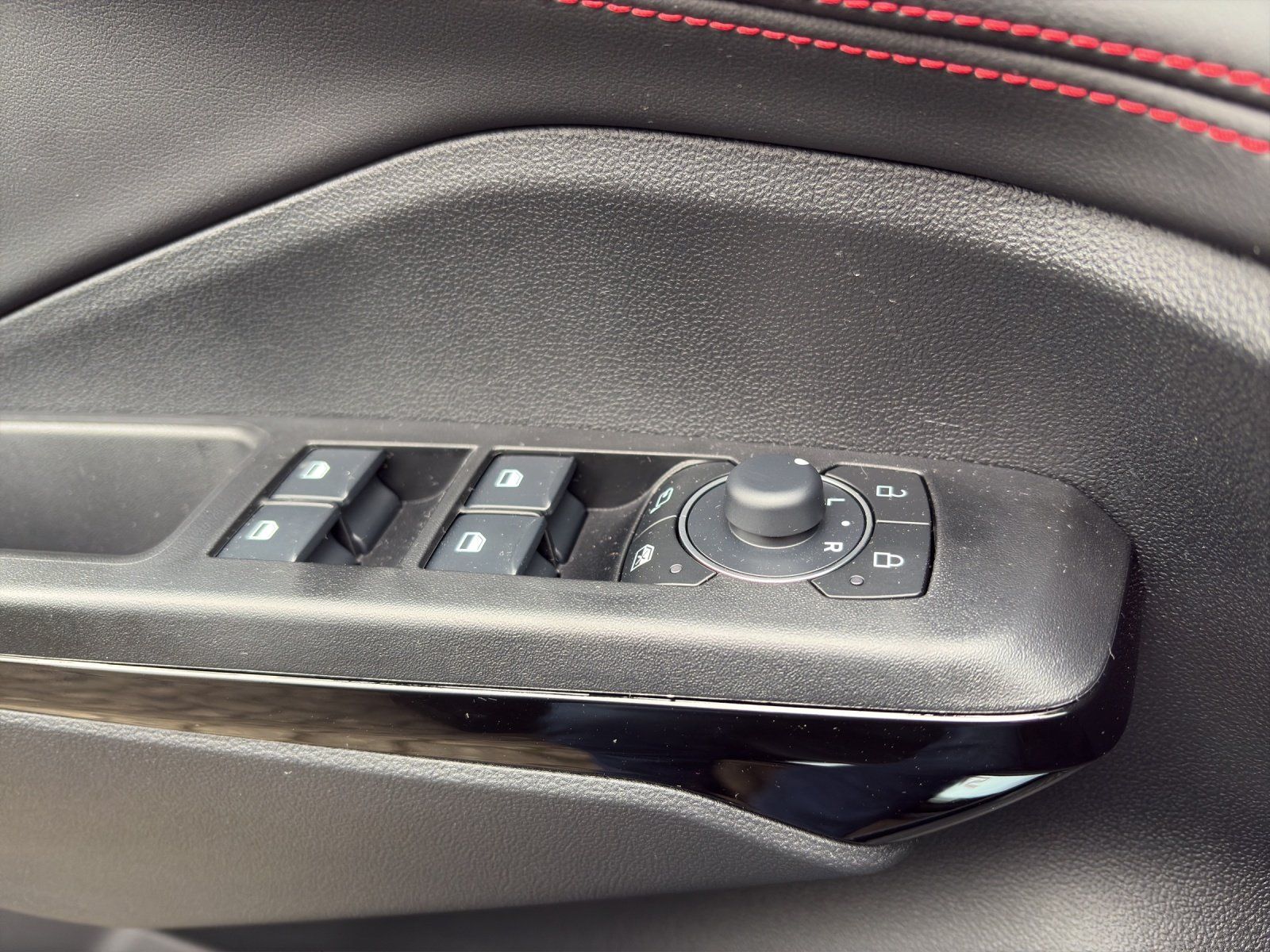 Fahrzeugabbildung Ford Puma ST Line Komfor Pak. Winter Pak. Fahre. Pak.