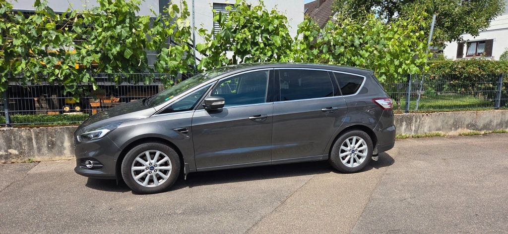 Image of Ford S-Max