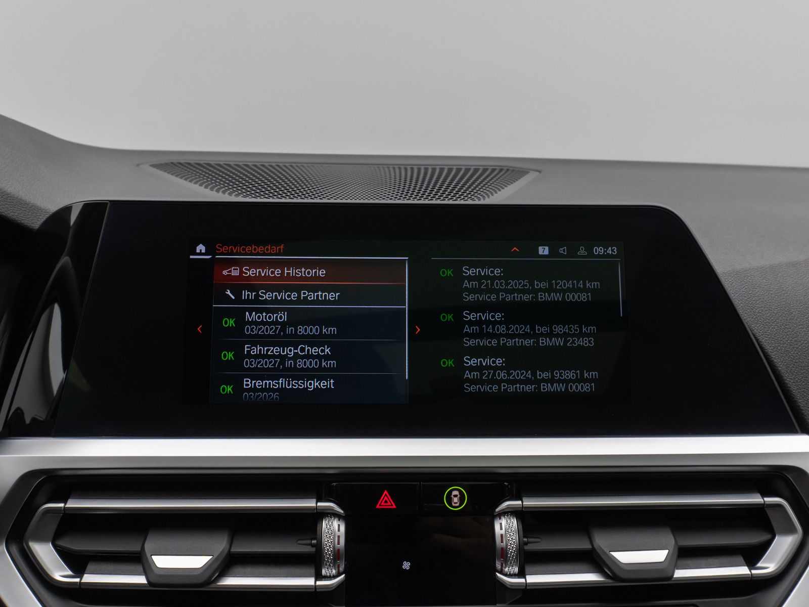 Fahrzeugabbildung BMW 320d SportLine Panorama DAB HiFi Stop&Go Komfort