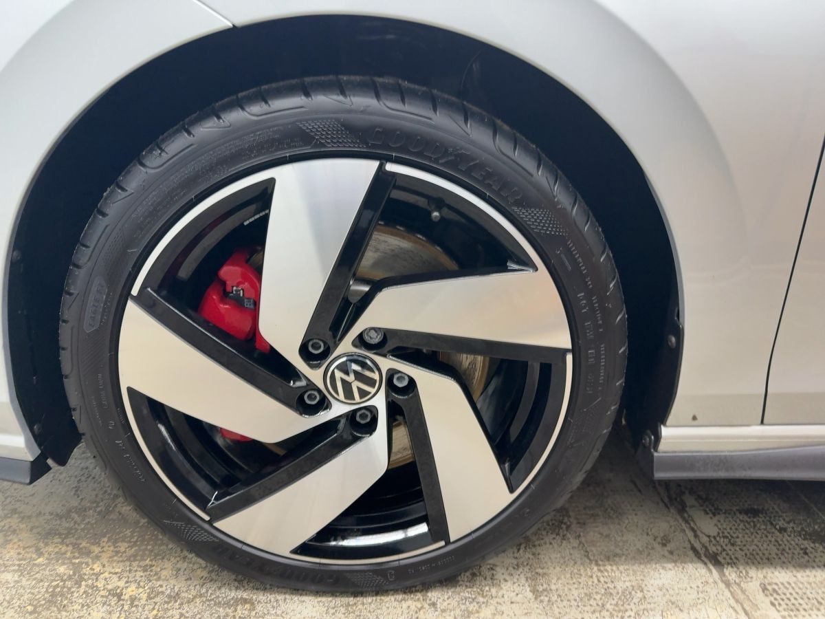 Volkswagen Golf - Bild 12