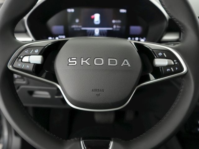 Fabia DRIVE PLUS TSI DSG+BLUETOOTH+SITZ-/LENKRAD